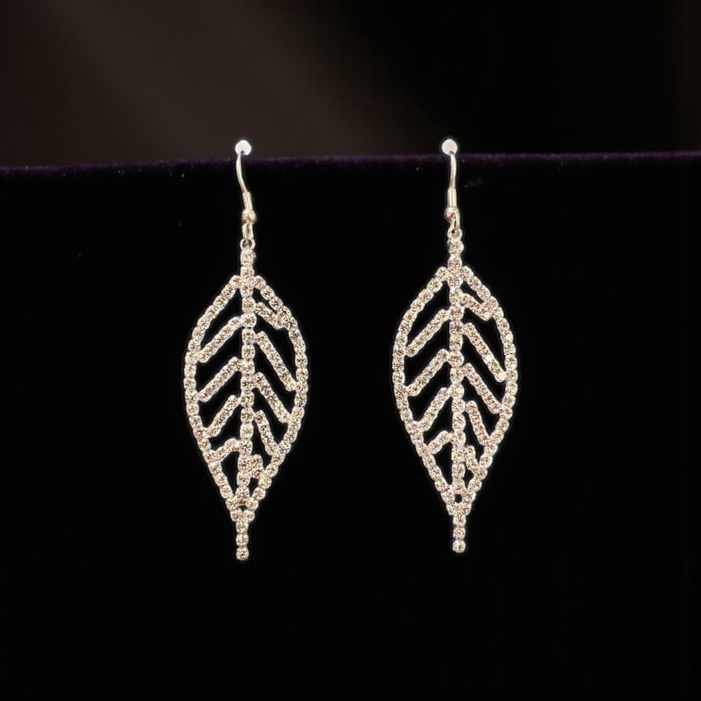 Elegant Silver Leaf Rhinestone Earrings